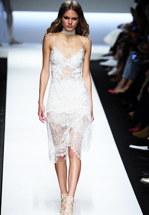 Самые красивые белые платья 2026: фото, идеи, новинки, тренды