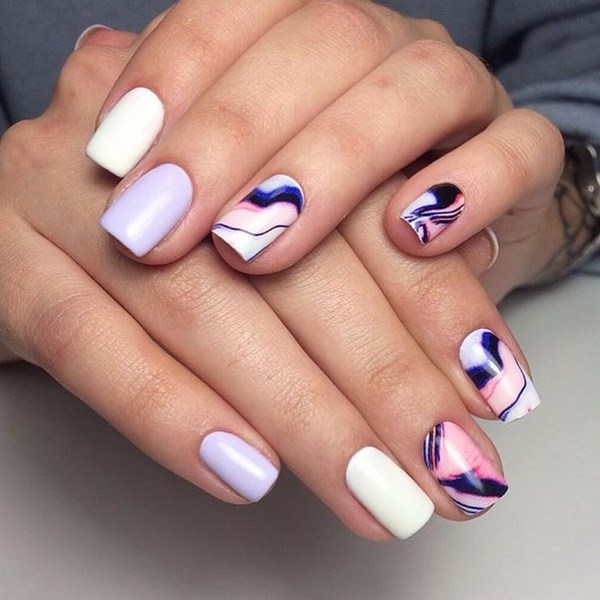 Модный белый маникюр 2026 – фото, новинки