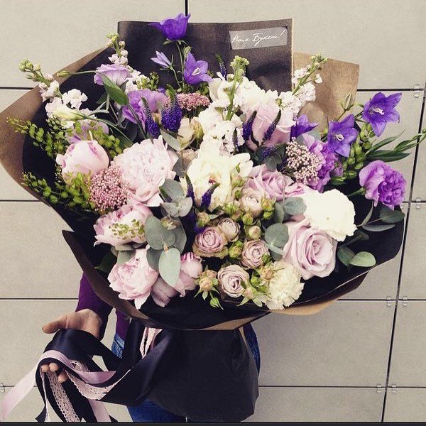 Самые модные букеты цветов 2026: фото, идеи, тренды и тенденции флористики