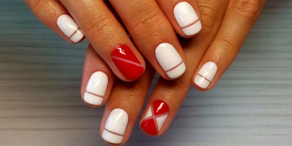 Модный белый маникюр 2026 – фото, новинки