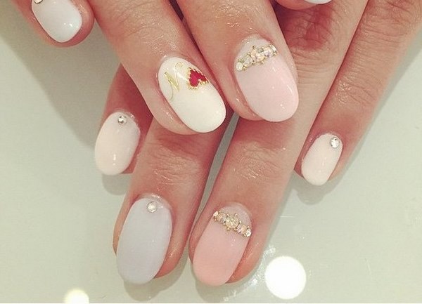 Модный белый маникюр 2026 – фото, новинки