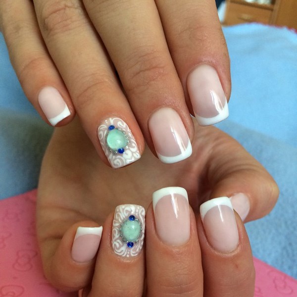 Модный белый маникюр 2026 – фото, новинки