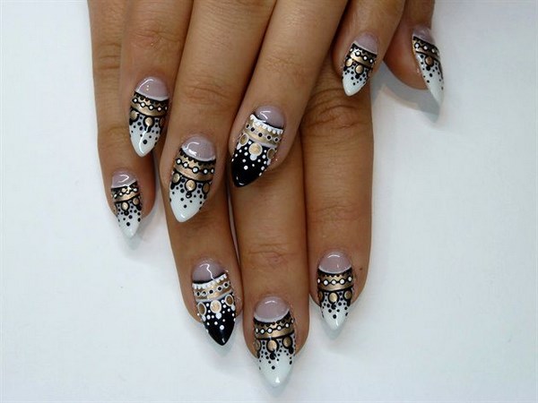 Модный белый маникюр 2026 – фото, новинки