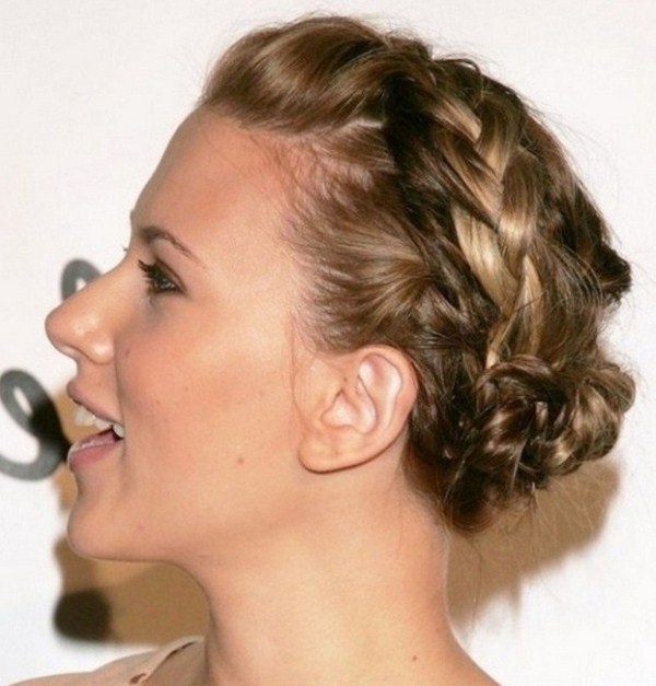 Изысканные прически с косами 2026 года: косы на разную длину волос — фото