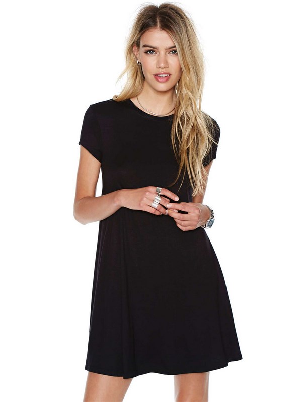 Лучшие черные платья 2026 года: фото, новинки, модные тенденции