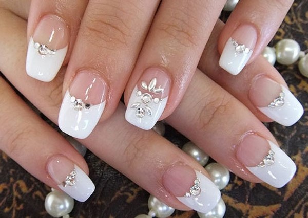 Красивый свадебный маникюр 2026 года: фото, идеи свадебного маникюра невесты