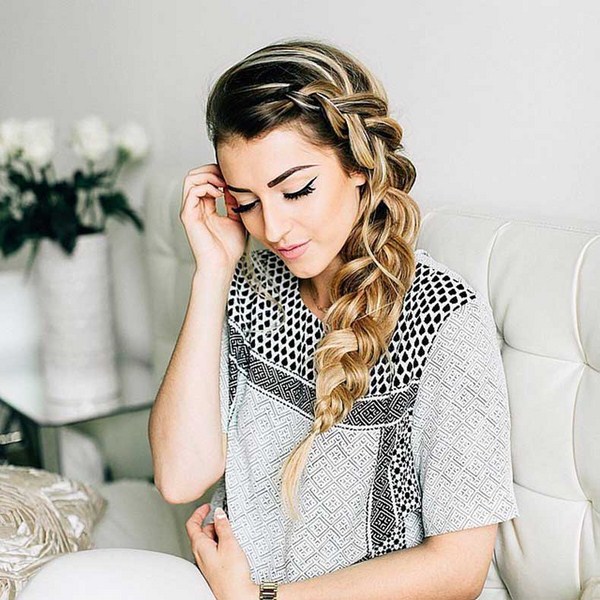 Изысканные прически с косами 2026 года: косы на разную длину волос — фото