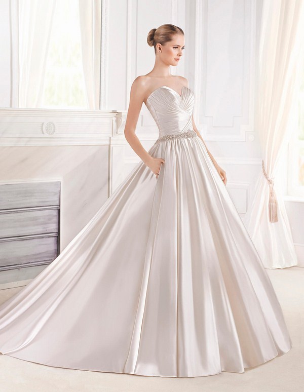 Восхитительные и самые красивые свадебные платья 2026 года: фото