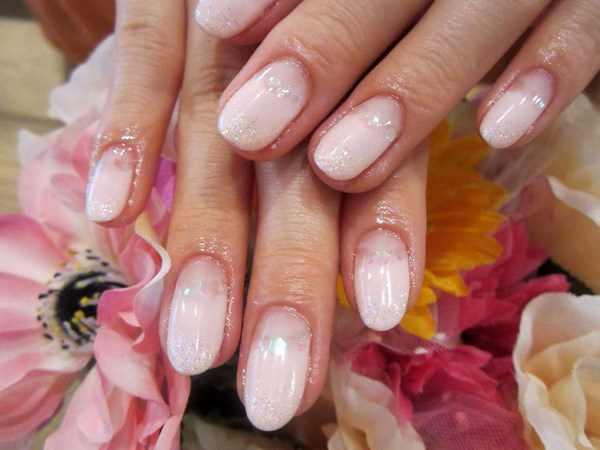 Красивый свадебный маникюр 2026 года: фото, идеи свадебного маникюра невесты