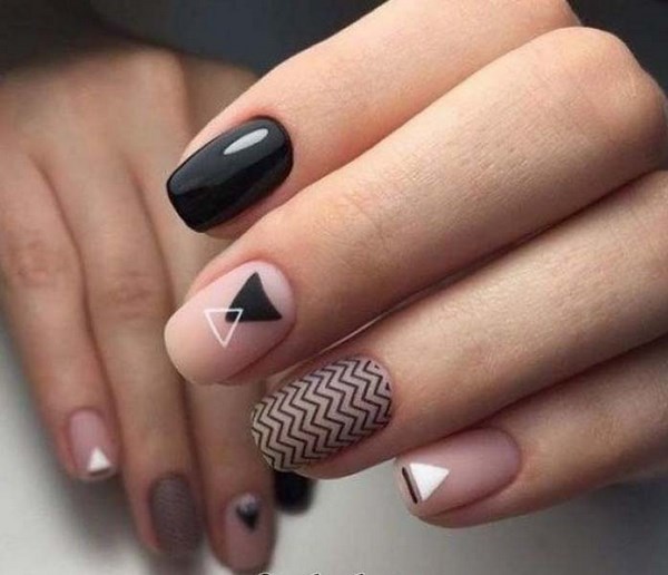Модный черный маникюр 2026: фото, дизайн и идеи черного маникюра