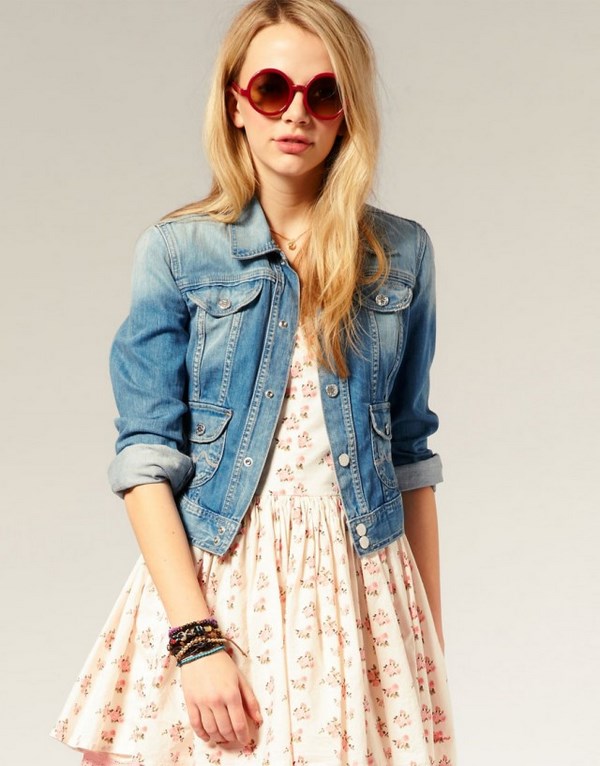 С чем носить джинсовую куртку 2026: лучшие образы и самые модные джинсовые куртки