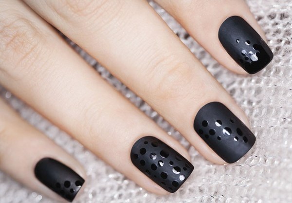 Модный черный маникюр 2026: фото, дизайн и идеи черного маникюра