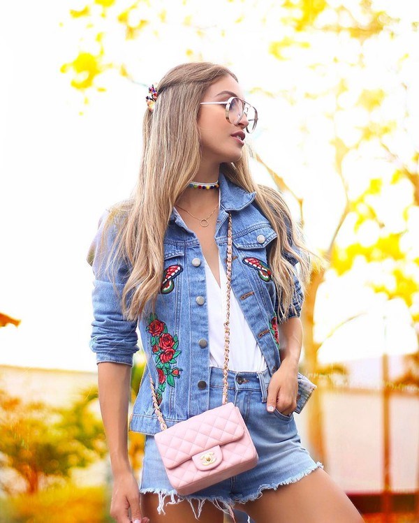 С чем носить джинсовую куртку 2026: лучшие образы и самые модные джинсовые куртки