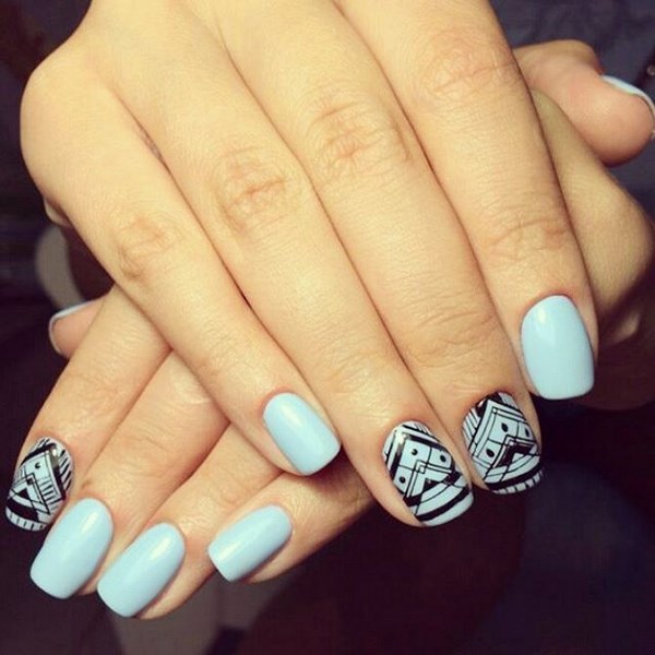 Красивый голубой маникюр 2026 — фото, дизайн, лучшие идеи голубого маникюра
