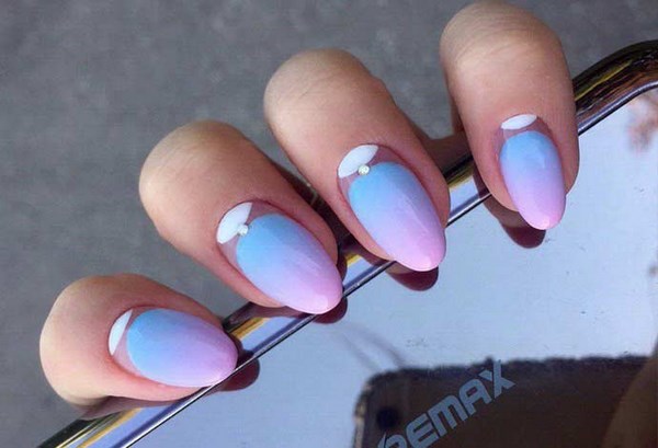Красивый голубой маникюр 2026 — фото, дизайн, лучшие идеи голубого маникюра