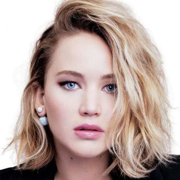 Стильные стрижки на средние волосы 2026 года: фото, новинки, идеи стрижки