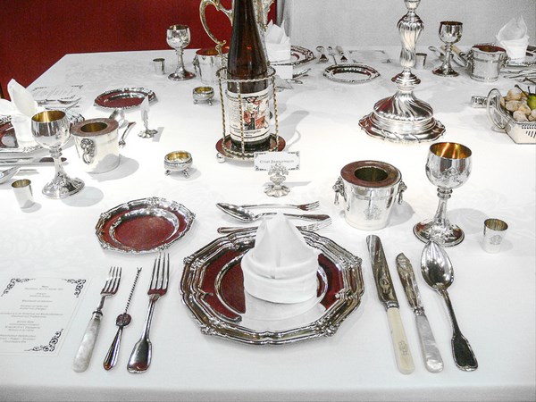 Красивая сервировка праздничного стола: фото, идеи праздничной сервировки стола