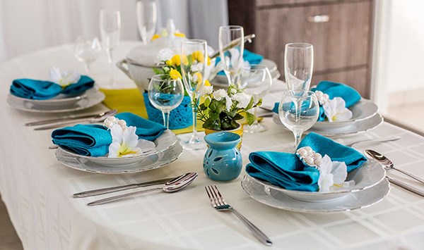 Красивая сервировка праздничного стола: фото, идеи праздничной сервировки стола