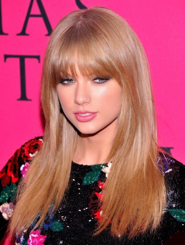 Оригинальные стрижки с челкой 2026 года: фото, идеи стрижки с челкой на разную длину волос