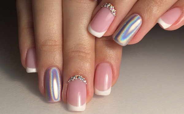 Лучшие идеи французского маникюра 2026 года: фото, новинки, тренды