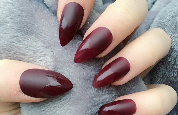 Красивый маникюр на острые ногти 2026: фото, идеи, новинки
