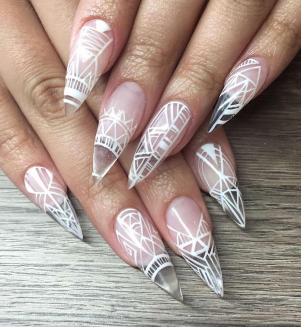 Красивый маникюр на острые ногти 2026: фото, идеи, новинки