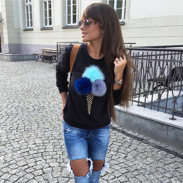 Стильные и модные толстовки 2026 года для женщин: модели, новинки, тренды — фото