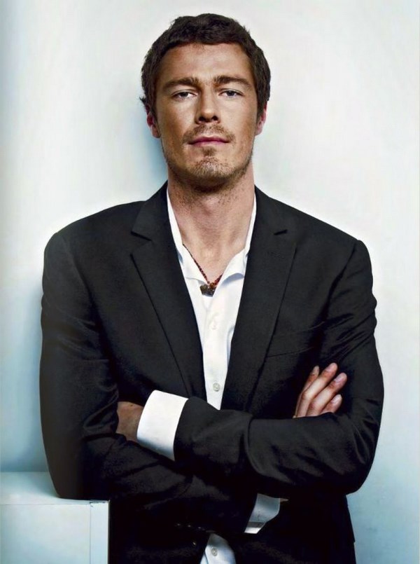 Самые красивые мужчины России 2026 года: рейтинг ТОП-15 красивых мужчин — фото