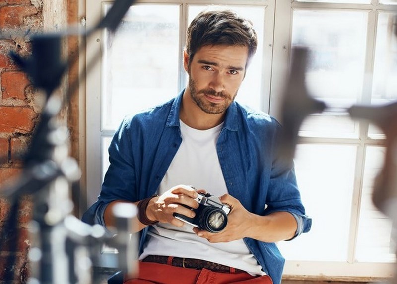 Стильный серый маникюр 2026 года: лучшие сочетания оттенков, модные тренды и красивые примеры – фото