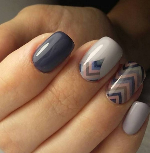 Стильный серый маникюр 2026 года: лучшие сочетания оттенков, модные тренды и красивые примеры – фото