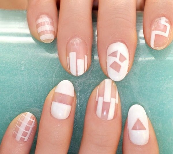 Удивительный «голый» маникюр в стиле «negative space» 2026: лучшие идеи, новинки, фото