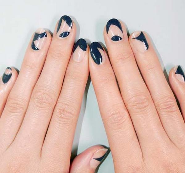 Удивительный «голый» маникюр в стиле «negative space» 2026: лучшие идеи, новинки, фото