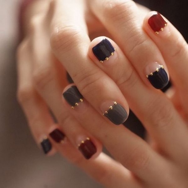 Удивительный «голый» маникюр в стиле «negative space» 2026: лучшие идеи, новинки, фото