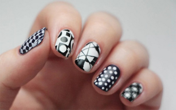 Стильный геометрический маникюр 2026 года: модный дизайн ногтей геометрия — фото