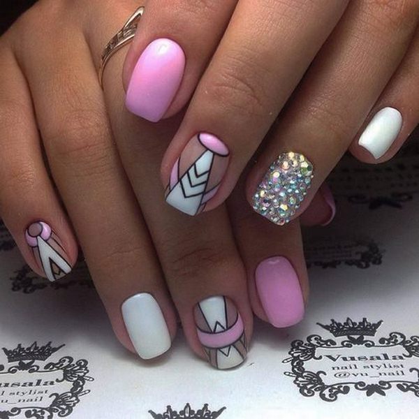 Стильный геометрический маникюр 2026 года: модный дизайн ногтей геометрия — фото