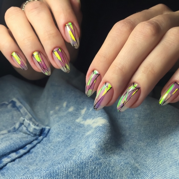 Стильный геометрический маникюр 2026 года: модный дизайн ногтей геометрия — фото