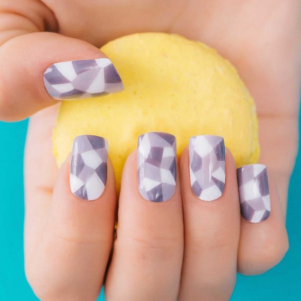 Стильный геометрический маникюр 2026 года: модный дизайн ногтей геометрия — фото