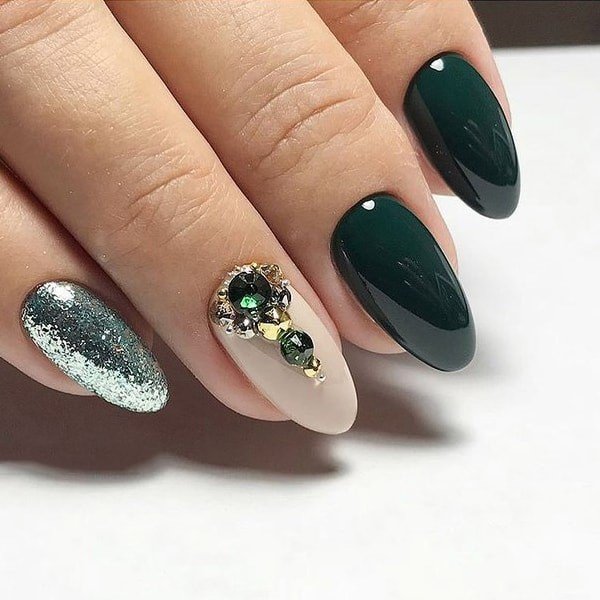 Топовые новинки маникюра на осень 2026: интересные фото-новинки нейл-арта