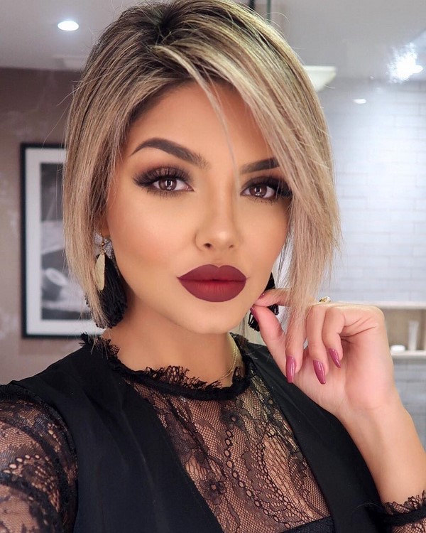 Топовые идеи новогоднего макияжа 2027: фото