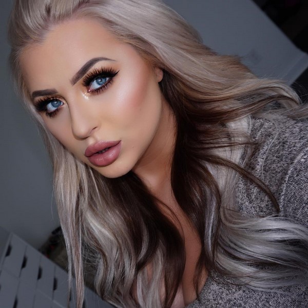 Топовые идеи новогоднего макияжа 2027: фото