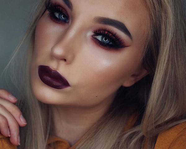 Топовые идеи новогоднего макияжа 2027: фото