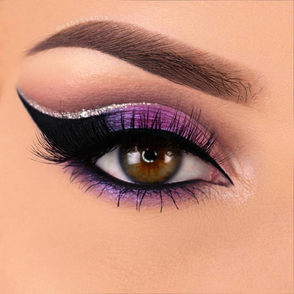 Топовые идеи новогоднего макияжа 2027: фото