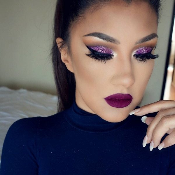 Топовые идеи новогоднего макияжа 2027: фото