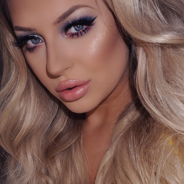 Топовые идеи новогоднего макияжа 2027: фото