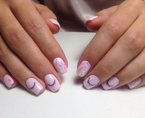 Прелестный дизайн ногтей «битое стекло» 2026 года: фото-новинки