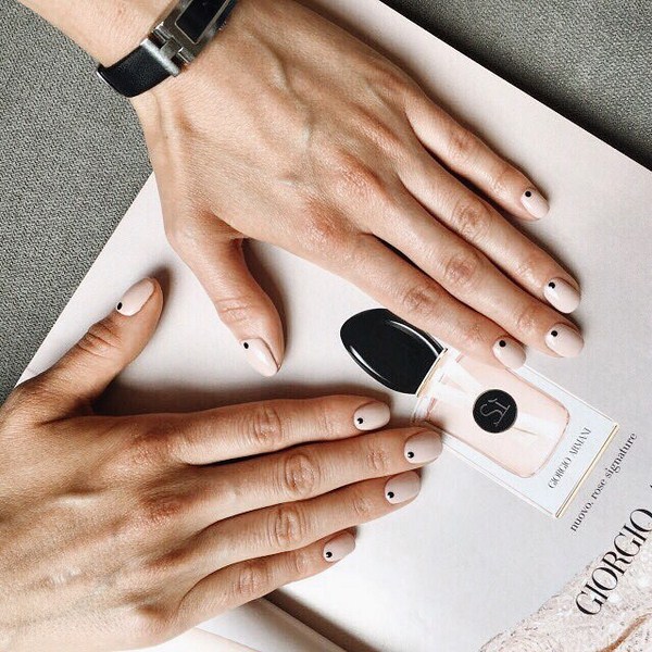 Самый модный маникюр paintpoint в сезоне 2026 года – фото-идеи