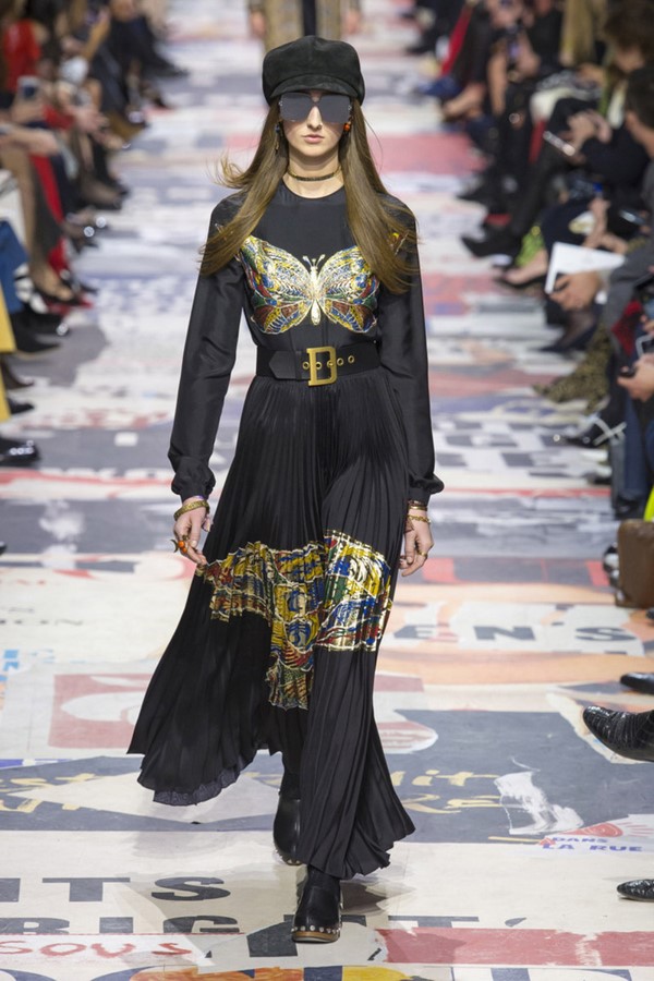 Мегамодные сеты с осенне-зимними платьями 2026-2027 — фото