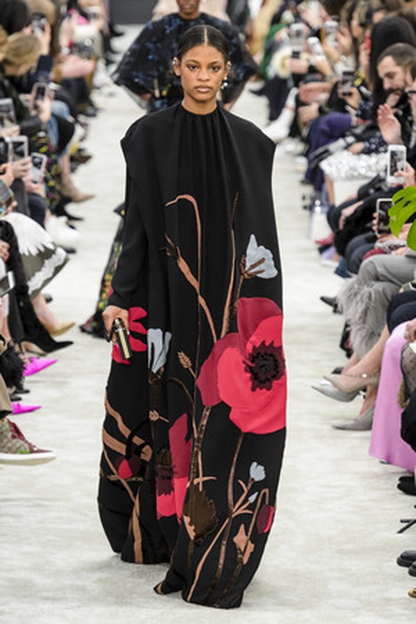 Мегамодные сеты с осенне-зимними платьями 2026-2027 — фото