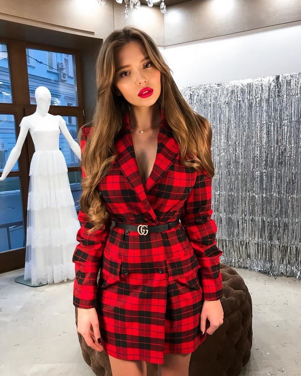 Мегамодные сеты с осенне-зимними платьями 2026-2027 — фото