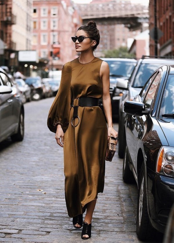 Мегамодные сеты с осенне-зимними платьями 2026-2027 — фото